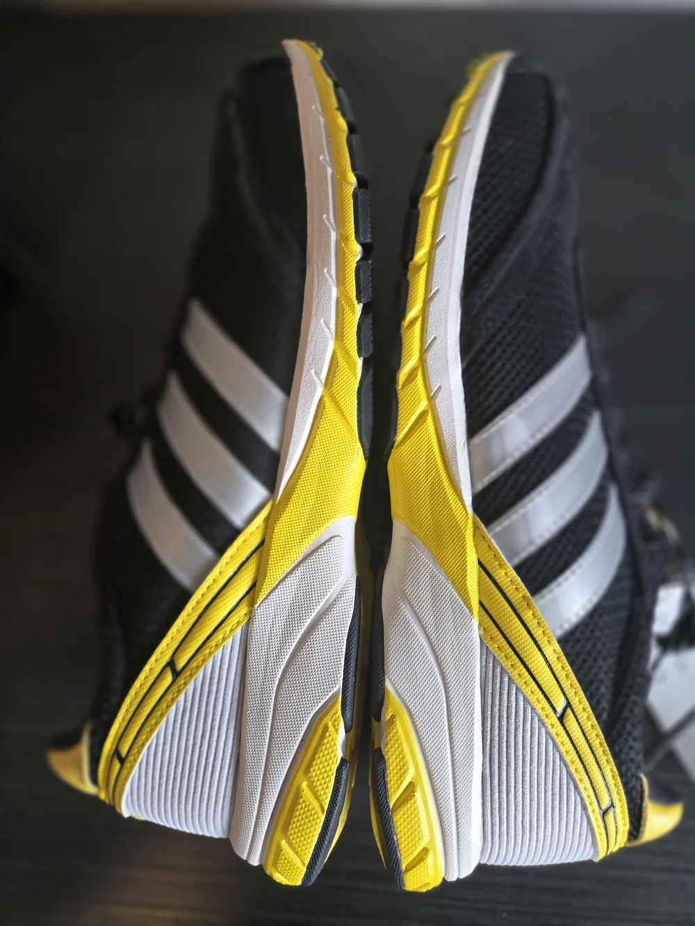 Adidas Adizero Womens 10.5 Black & Yellow Running Shoes New